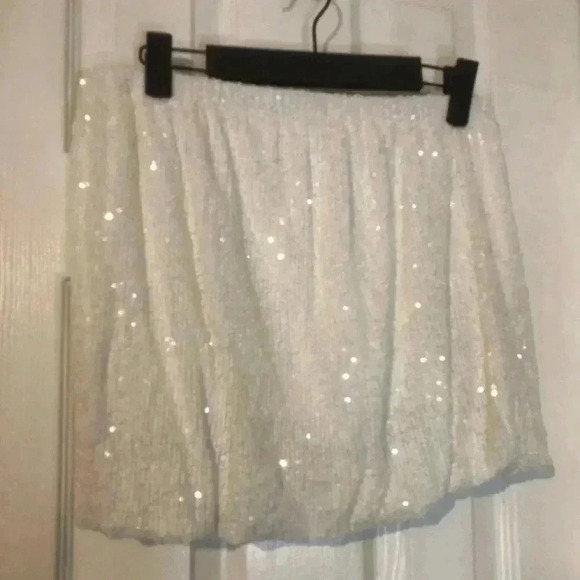 White Sequin Top - Picture 2 of 12